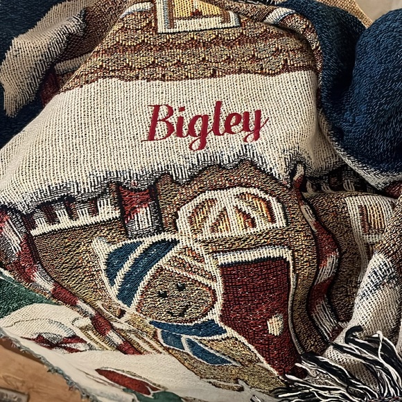 Christmas Cotton Throw Wall Tapestry 54” x 60”.  Gingerbread Men holiday - Picture 3 of 3